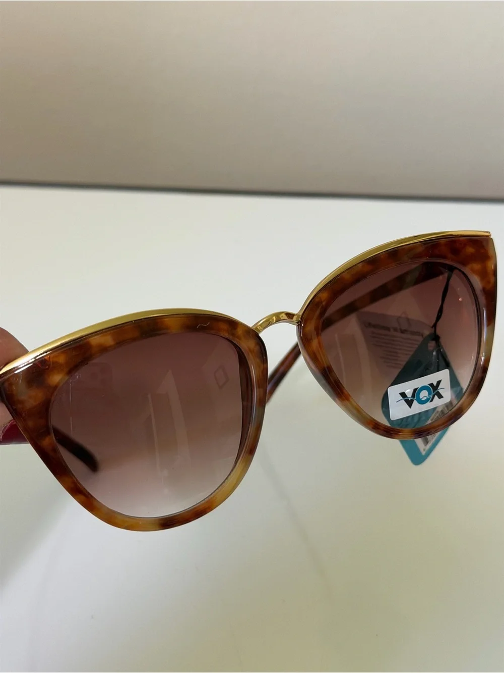 Vox stylish cat